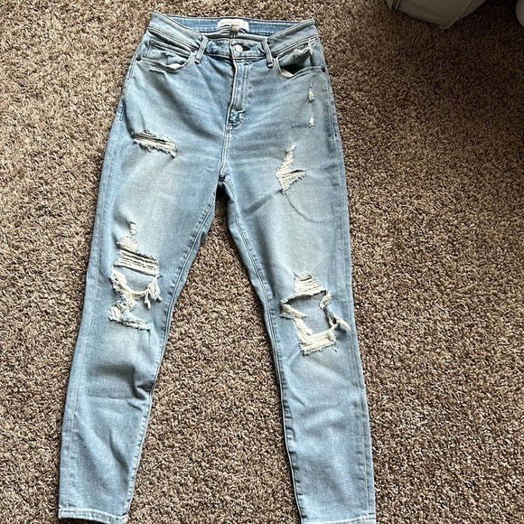 Abercrombie Skinny Jeans - Destroyed - Size 28 - Picture 5 of 6